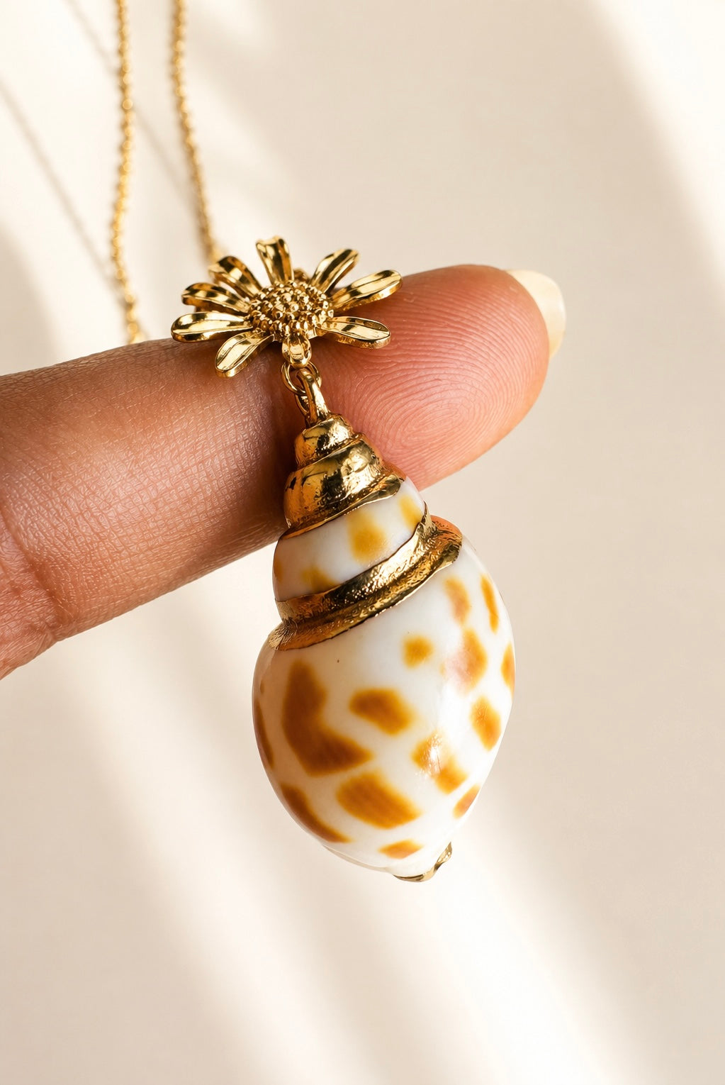 Marina Shell Bloom Necklace