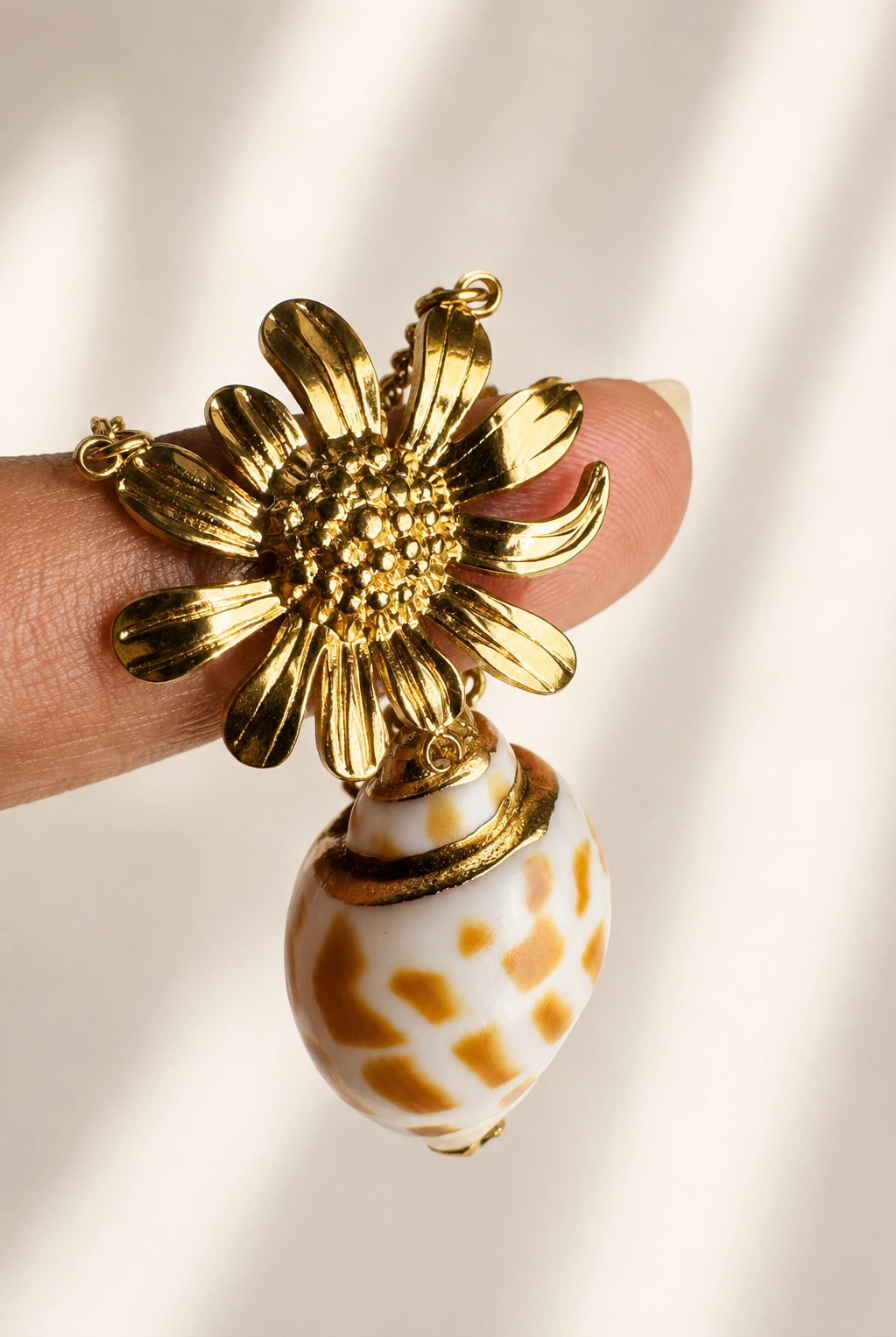 Marina Shell Bloom Necklace