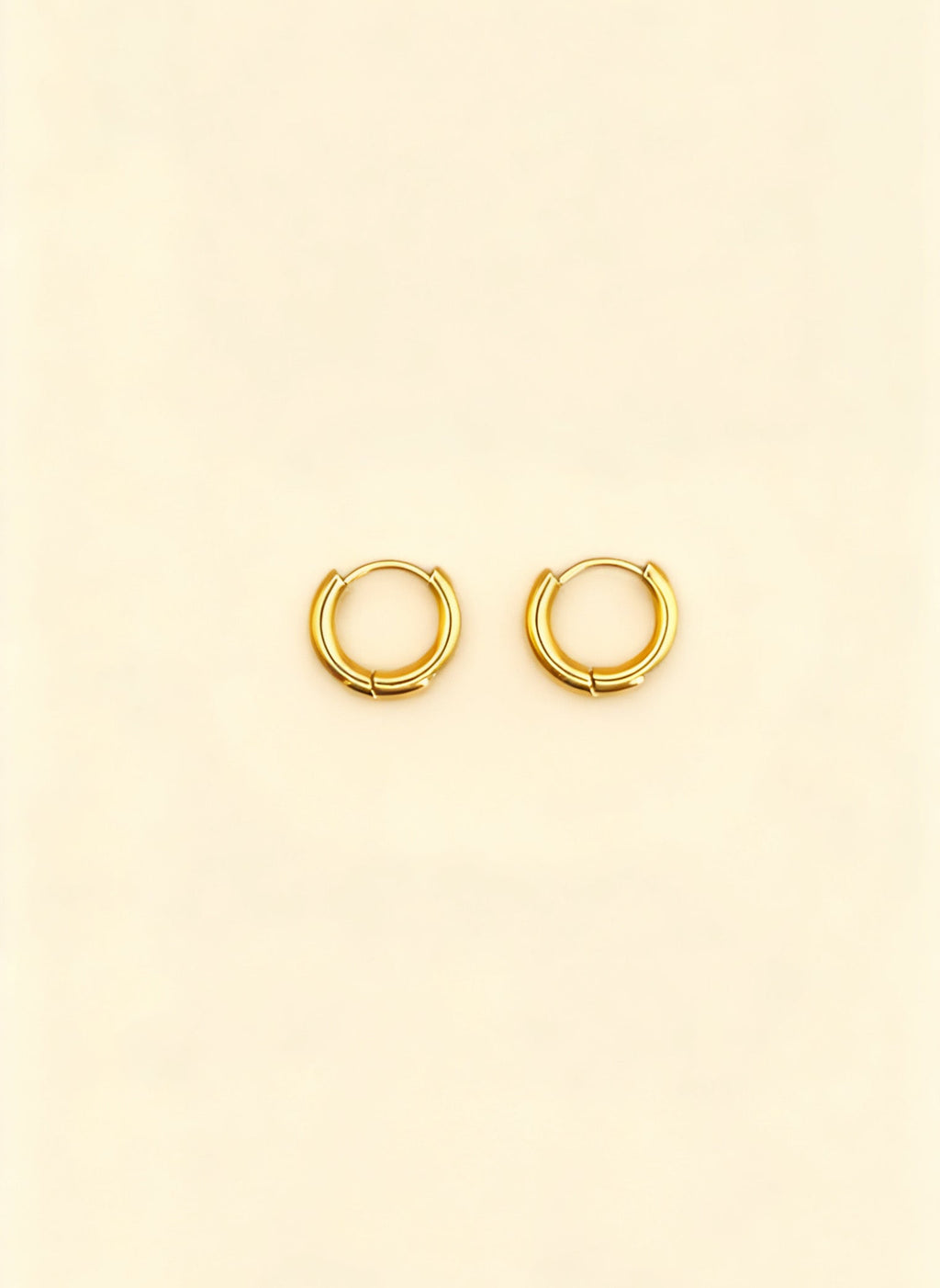 IVY 18K Gold Plated Zircon Mini Huggie Hoop Earrings (7 mm)