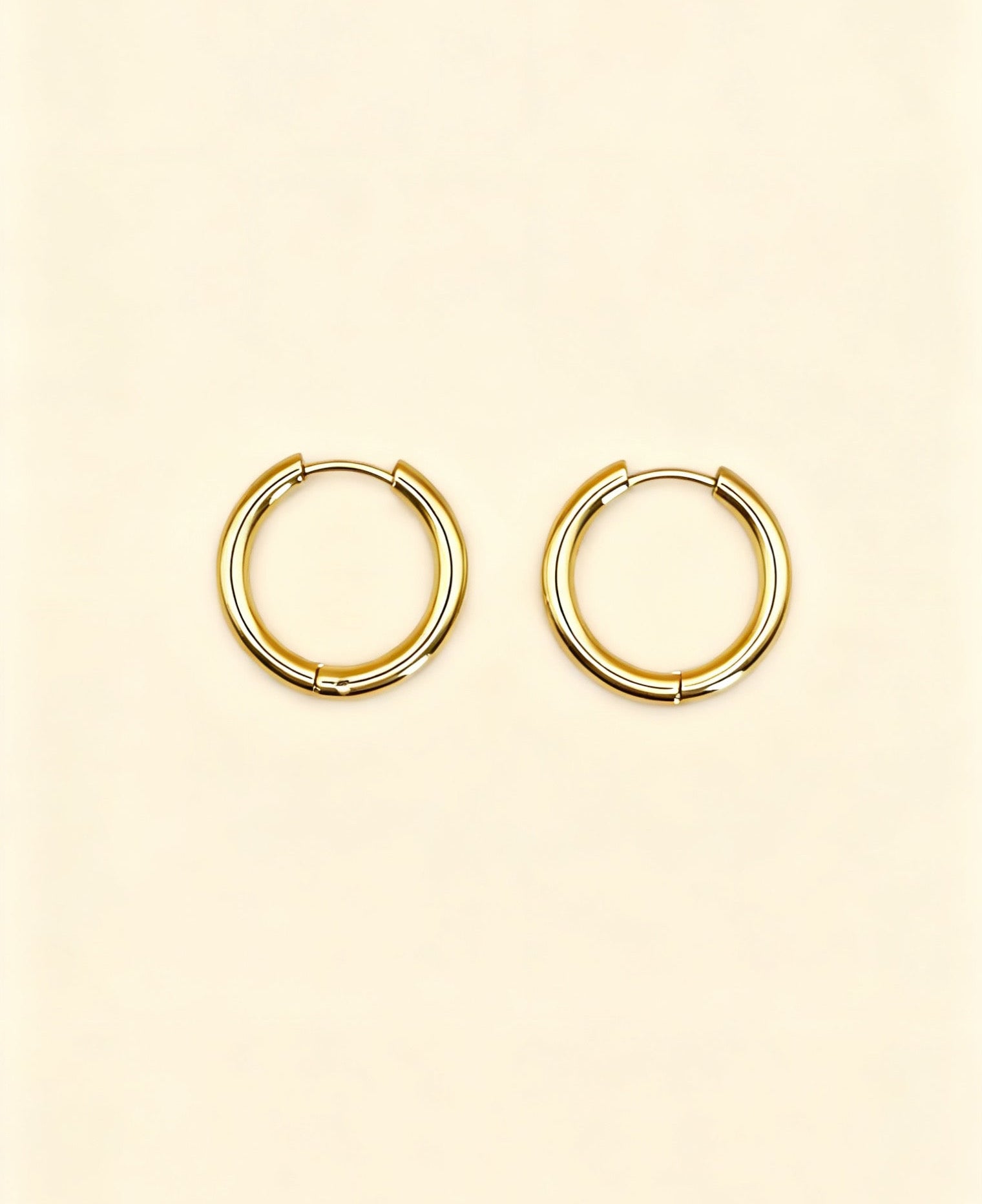 ELLA 18K Gold Plated Classic Mini Hoop Earrings (15 mm)
