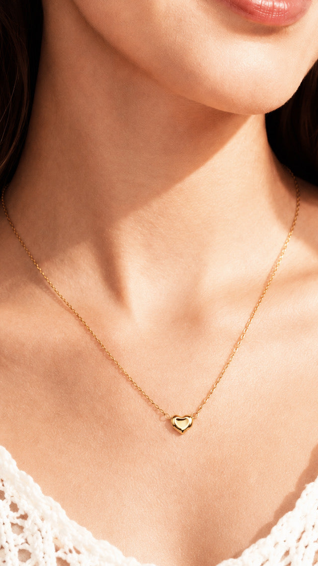 AMOUR 18K Gold Plated Heart Necklace
