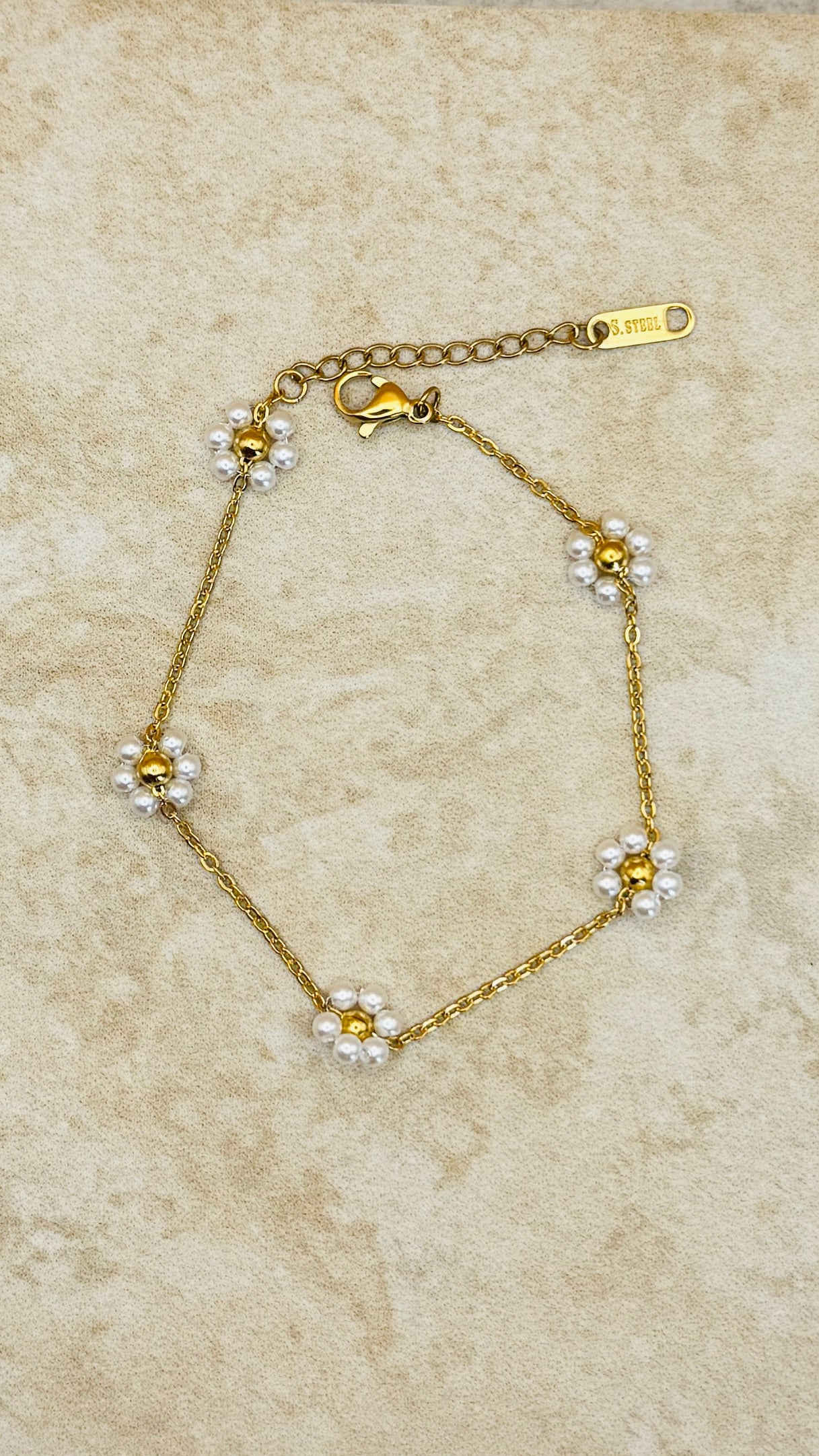 ROSA 18K Gold Plated Floral Pearl Chain Bracelet