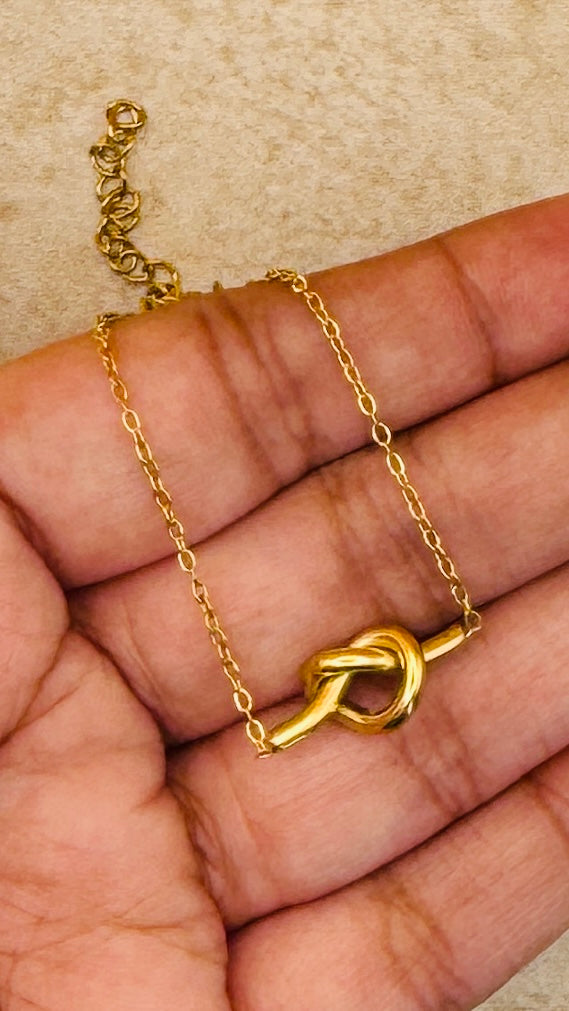ARIA 18K Gold Plated Knot Necklace, Earrings & Bracelet Set