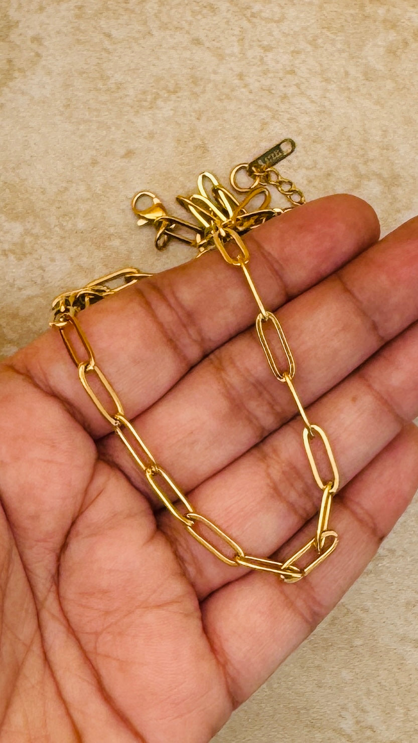 ELLA 18K Gold Plated Paperclip Chain Necklace