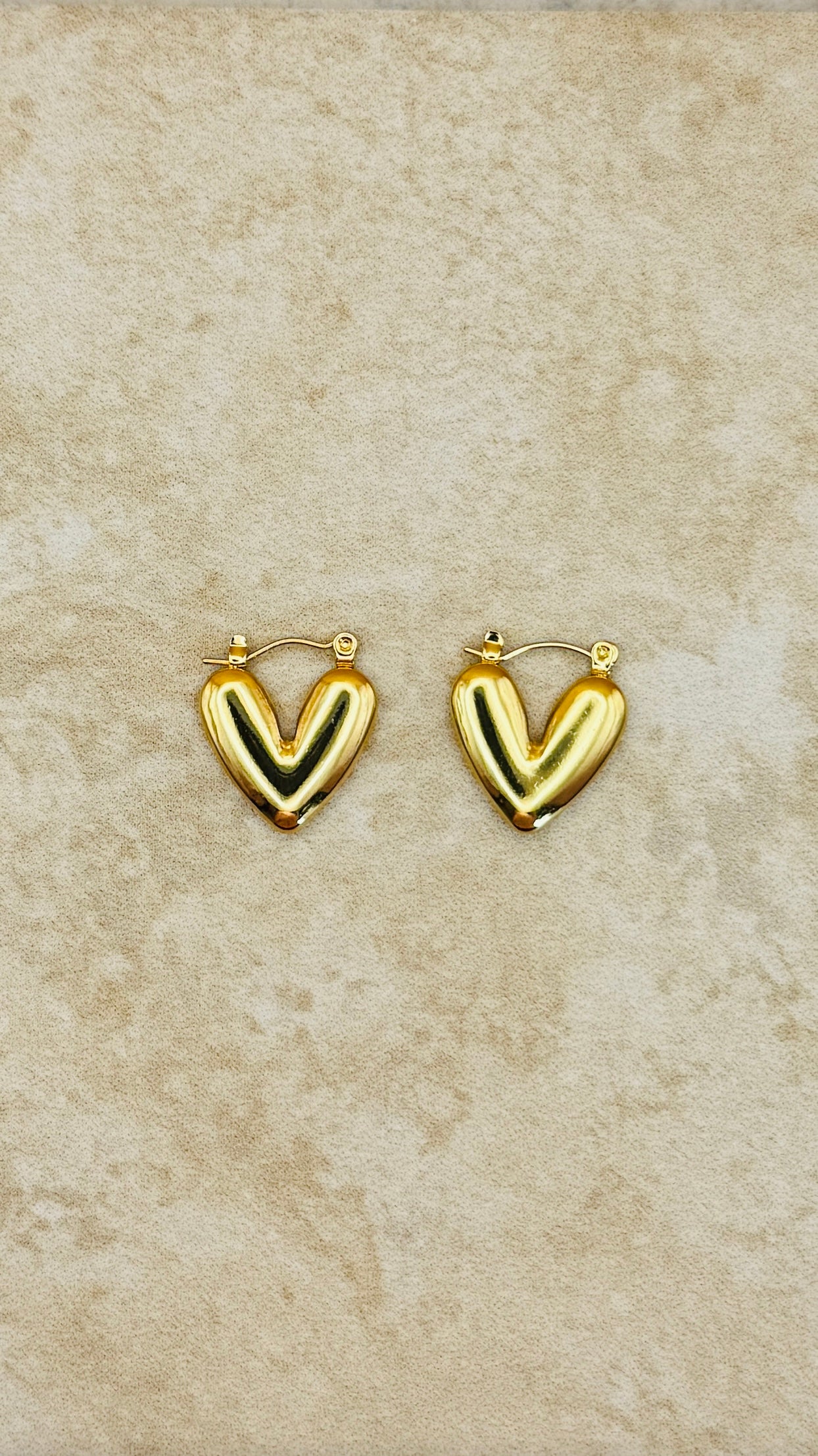 AMOUR 18K Gold Plated Heart Hoop Earrings