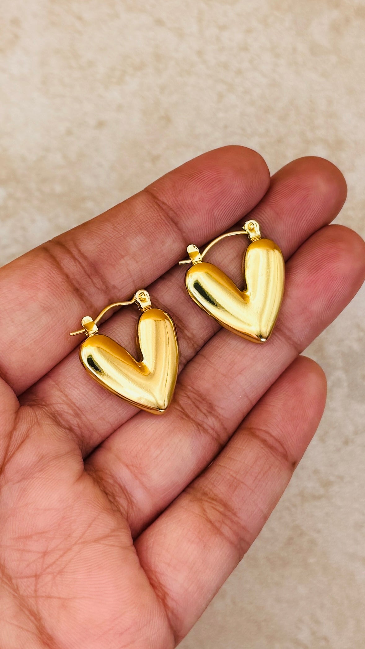 AMOUR 18K Gold Plated Heart Hoop Earrings