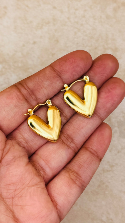 AMOUR 18K Gold Plated Heart Hoop Earrings